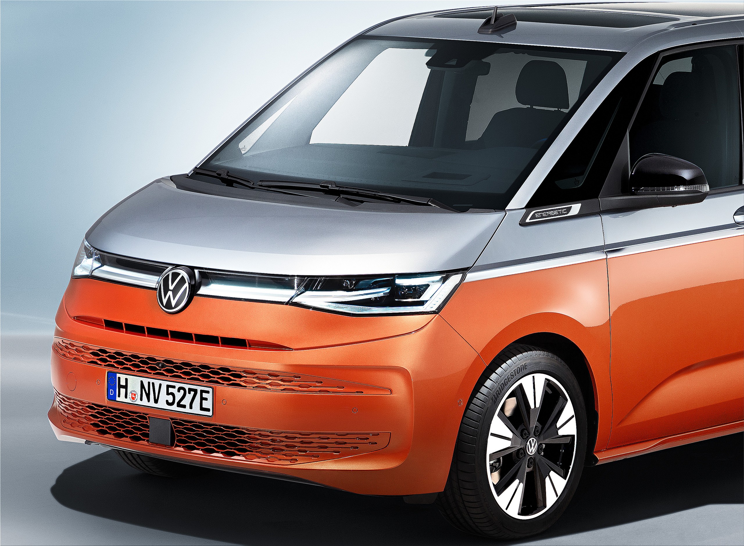 The new 2022 Volkswagen T7 Multivan plugin hybrid Car Division