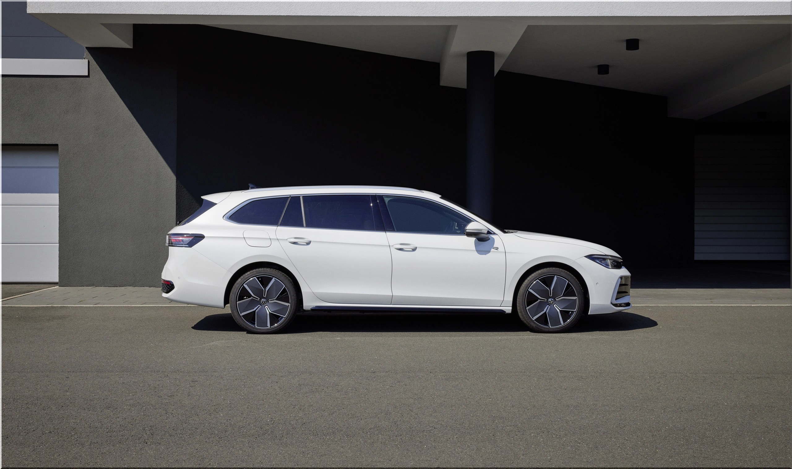 Five-Star Safety: 2024 Volkswagen Passat Aces Euro NCAP Crash Tests ...